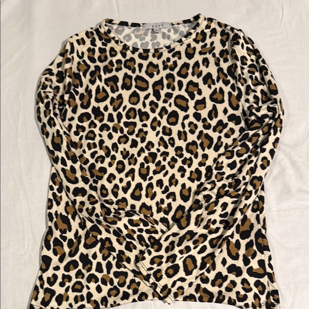 Gaze Leopard Print Long Sleeve Top